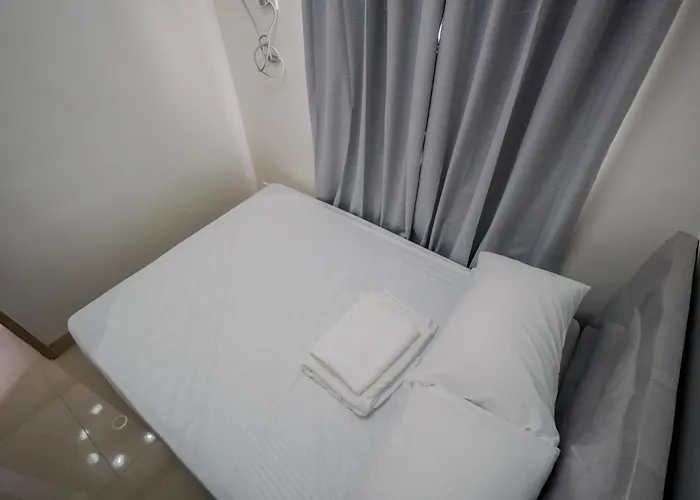 Aparthotel R And K Staycation 4*